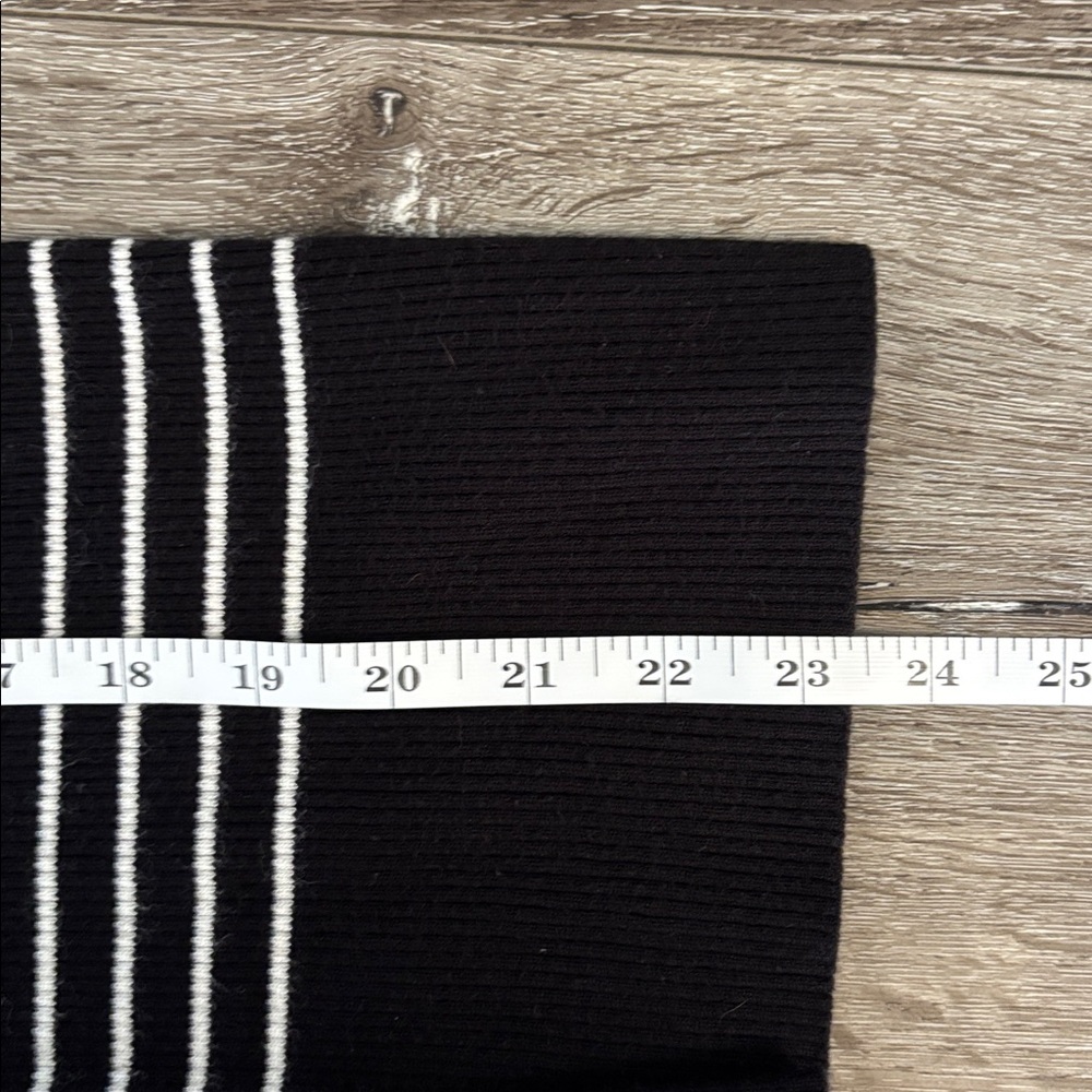 Nine West Long Sleeve Black&White Ribbed Sweater - Picture 8 of 8